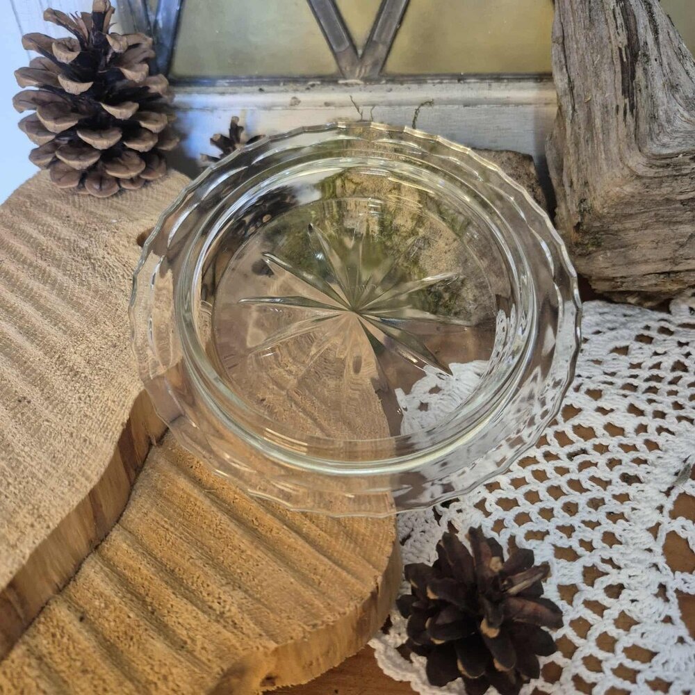 Vintage Pressed Clear Glass Salt & Pepper Shakers + Bonus Small Plate - Picture 4 of 6